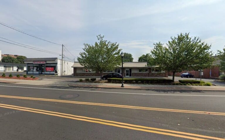 447966 vincent n amendola jr. llc law office of 768x480