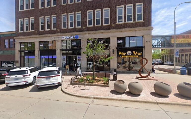 448362 visible lawyer 768x480