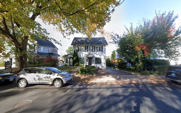 448485 vivian ingilian esq 768x480