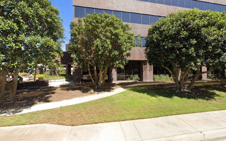 448904 voss cook thel llp 768x480