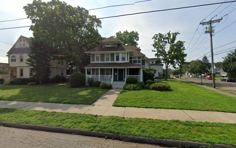 448916 votto louis smith 768x480