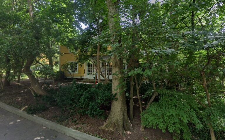 451362 waples hanger 768x480