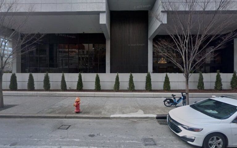 451858 warren elizabeth s 768x480