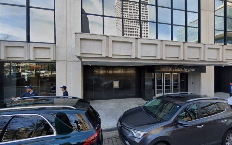 451928 warren rick 768x480