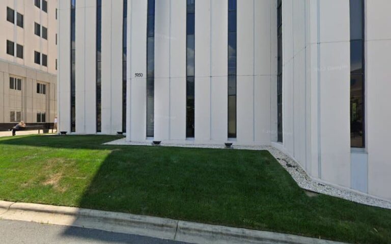 452702 watts rebecca 768x480