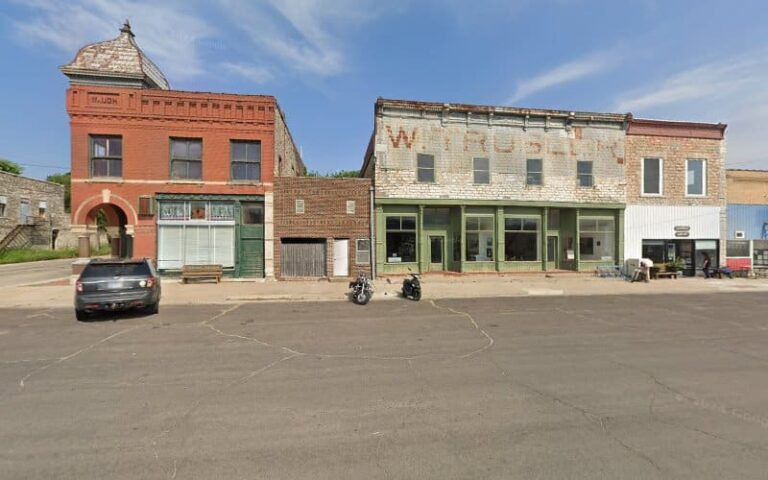 452717 waugh charles w 768x480