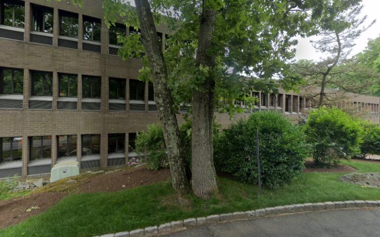 452846 wayne d effron pc 768x480