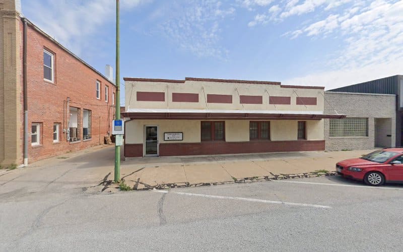 453098 weaver merz law office
