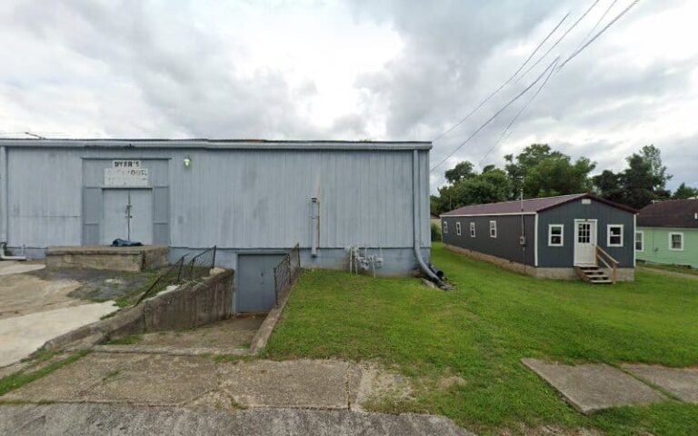 453247 webb robin l 768x480