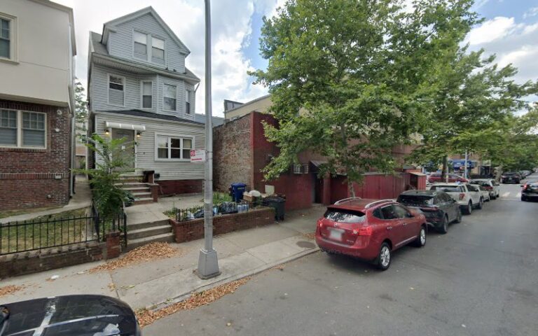 453320 weber aryeh 768x480