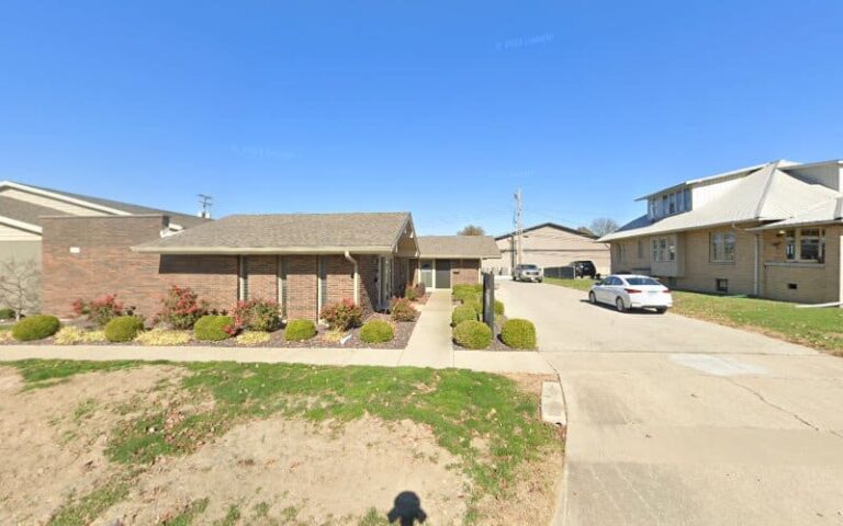 453398 weber rockney l 768x480