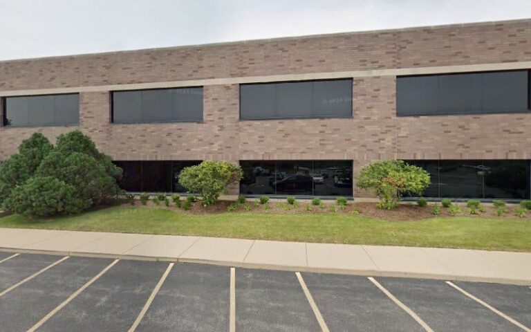 453450 webster schelli 768x480