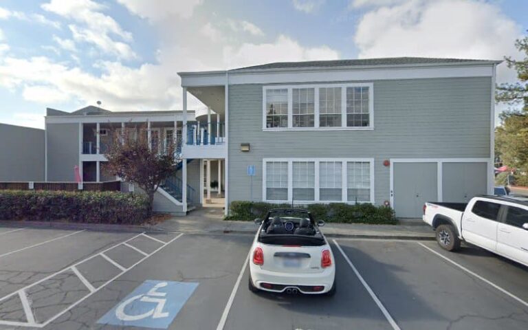 453897 weinroth daryl j 768x480