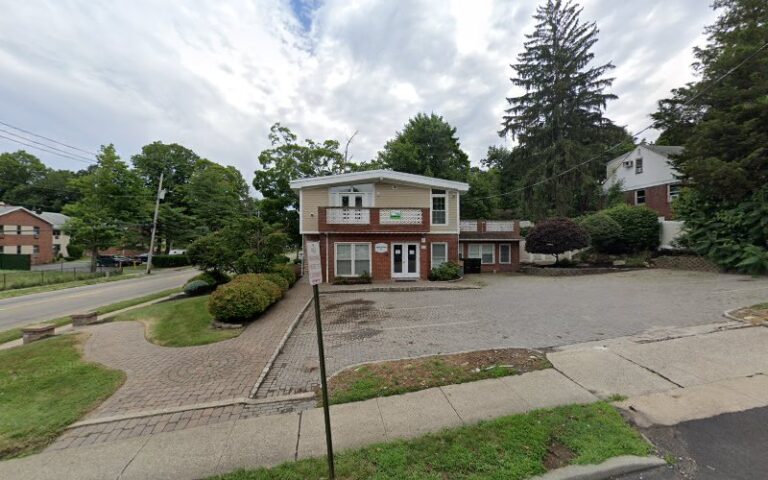 454100 weiss arons llp 768x480