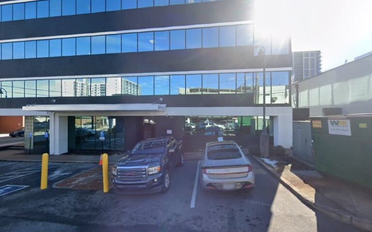 454122 weiss weiss 768x480