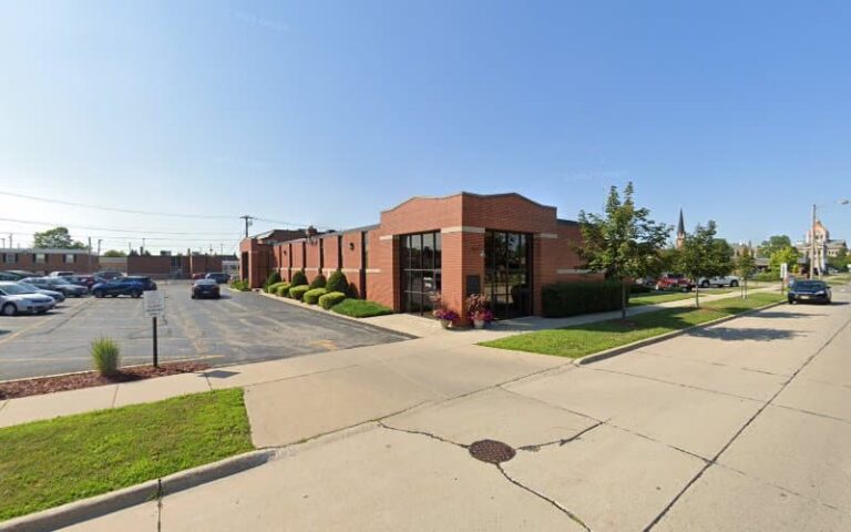 454130 weiss ann c 768x480