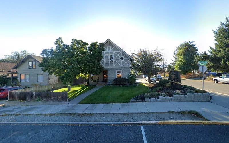 454671 wenatchee law