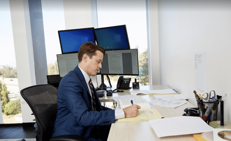 455830 whats my case worth legal services 768x468