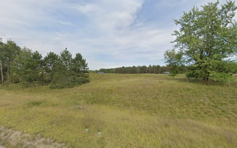 456220 white james r 768x480