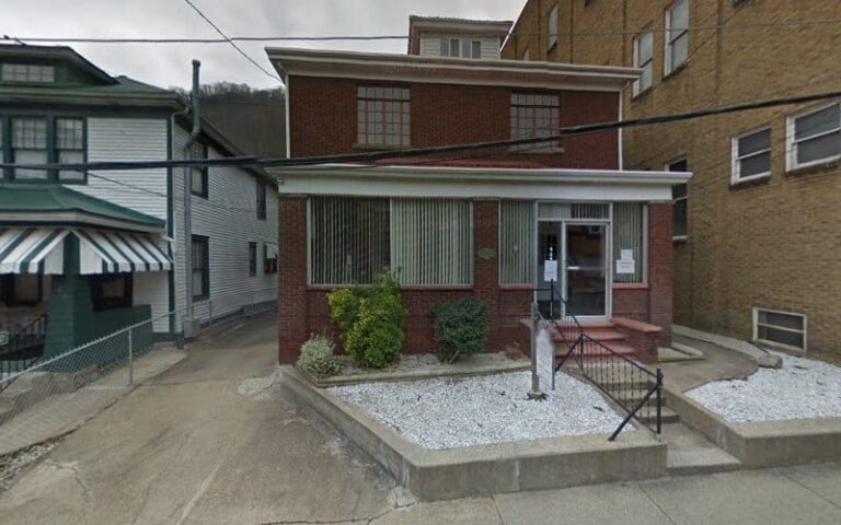 456225 white jerry r 768x480