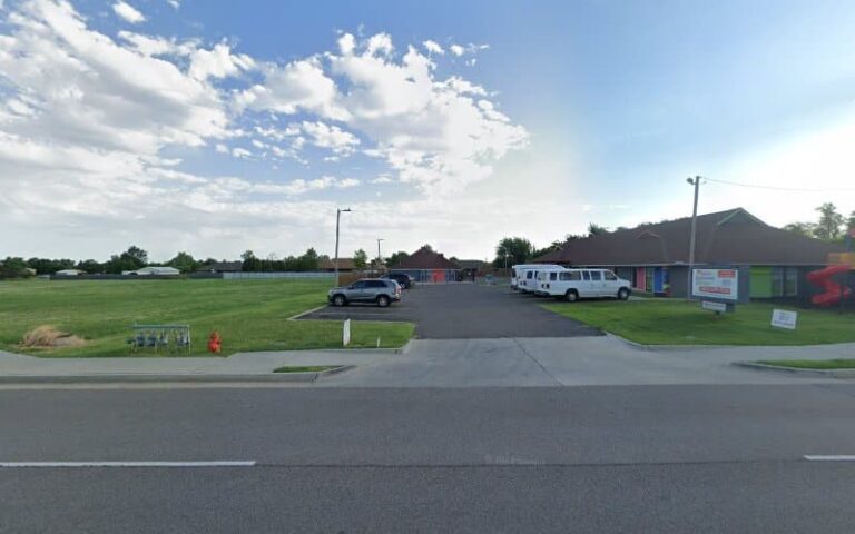 456326 white robert l 768x480