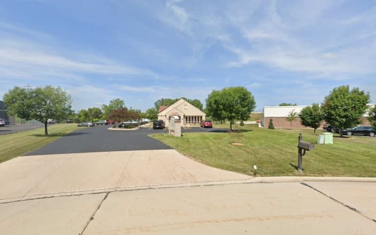 456873 wi tax resolution specialists 768x480