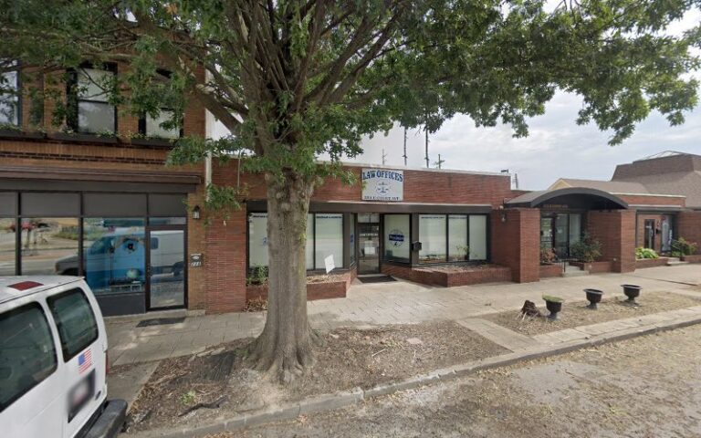 457802 william a gray law office 768x480