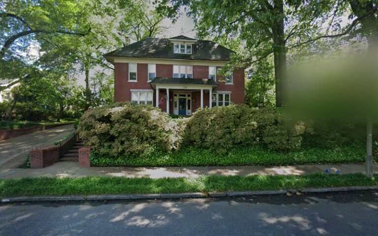 458698 william l. gibbons esq 768x480