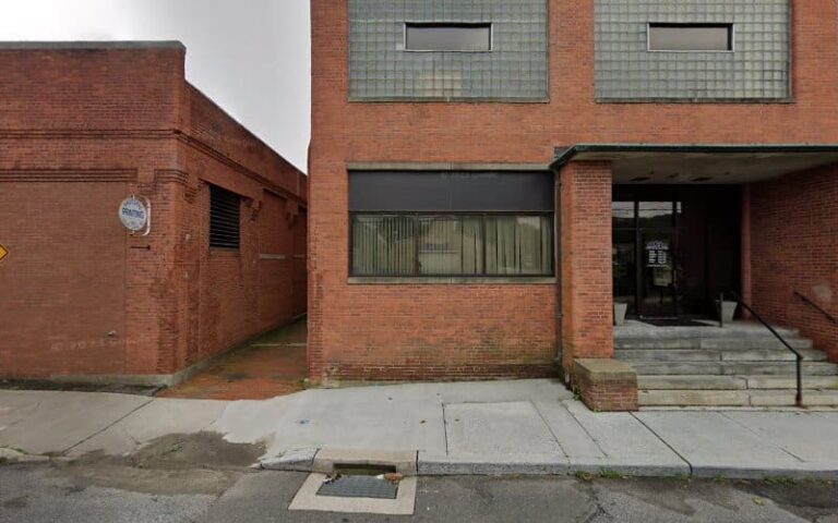 458722 william l. stevens 768x480