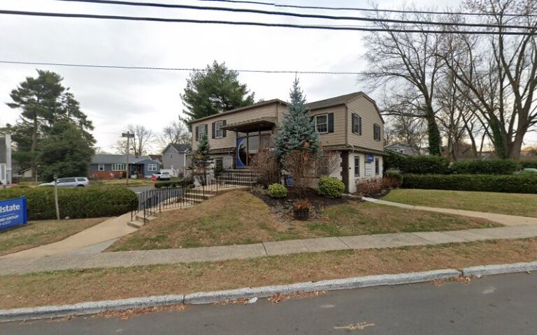 458877 william p simonitis llc 768x480