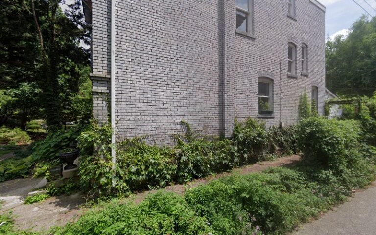 459022 william r. wade attorney 768x480