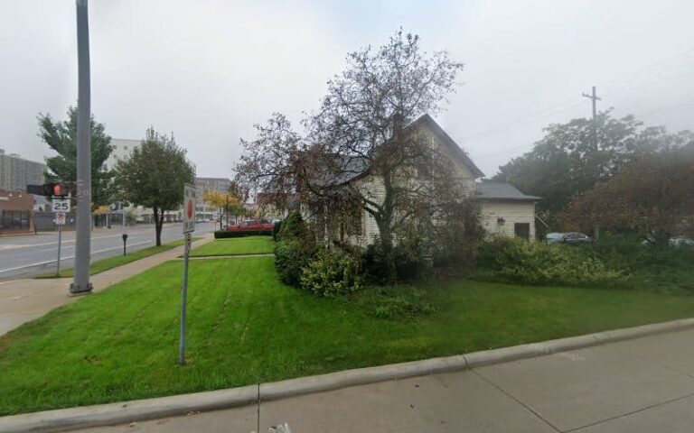 459366 williams williams 768x480