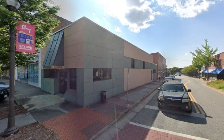 459661 williams luck williams 768x480