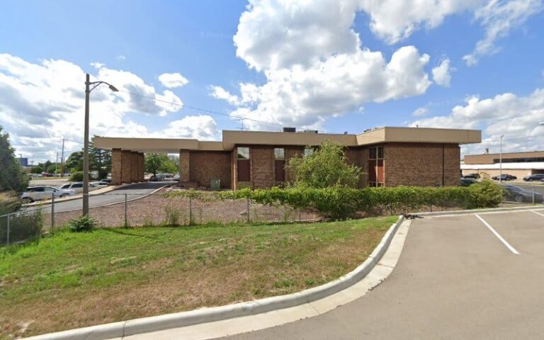 460276 wilson brown 768x480