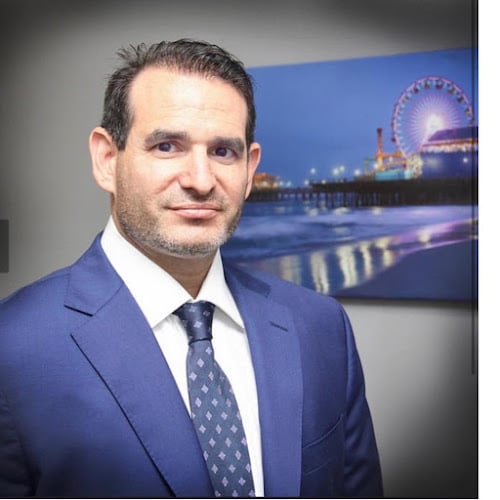 461084 winner law group llc