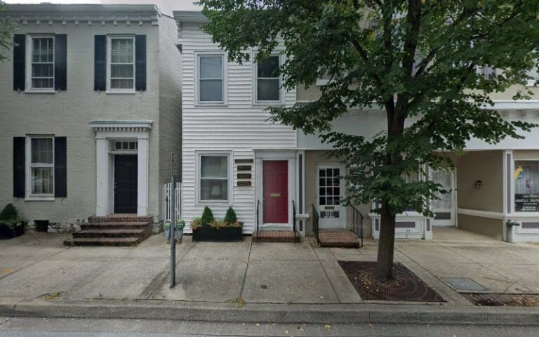 461203 winston wynde j 768x480