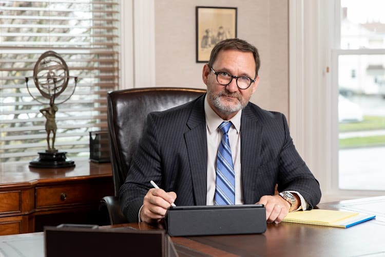 461532 wisehart wright trial lawyers troy wisehart