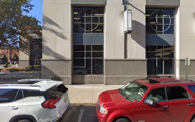 462702 wooden mclaughlin freyberger greg j 768x480