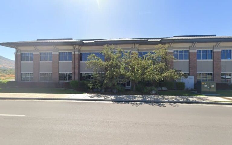 463576 wright kasey l 768x480