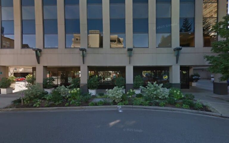 464825 yoo lee llp 768x480