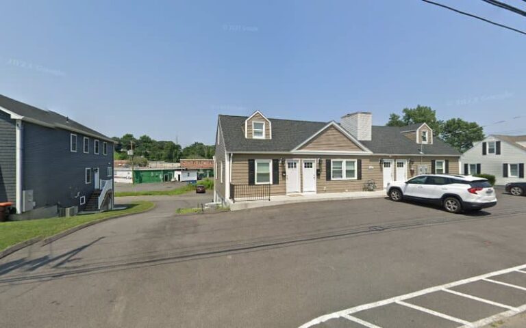 464998 young david w 768x480