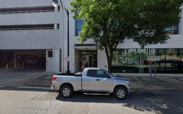 465016 young hudson tiara 768x480