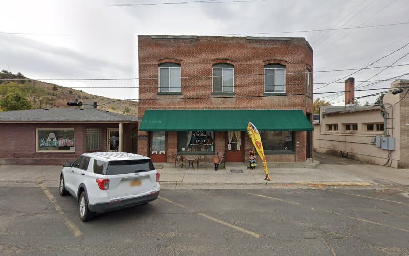 465334 yturri rose llp