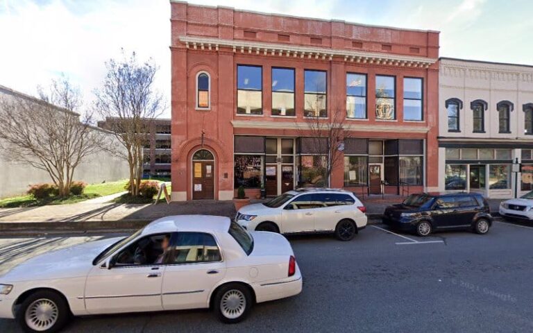 465521 zacharias amy 768x480