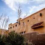 pexelsphoto794641 ReachAttorneys Albuquerque New Mexico adobe building representing bankruptcy lawyer services in Albuquerque